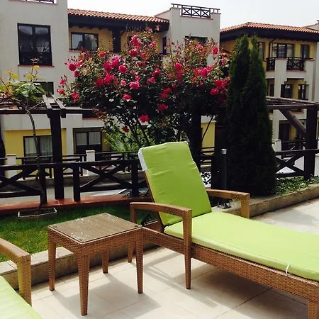 Apartament At St. Nikolas C 3 *